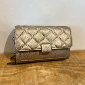 Wrangler metallic quilted crossbody bag with‎ guitar type strap NWOT